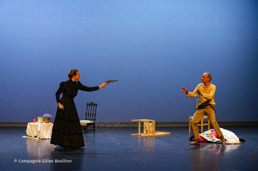 10-Volerdanslesplumes-CieGBouillon